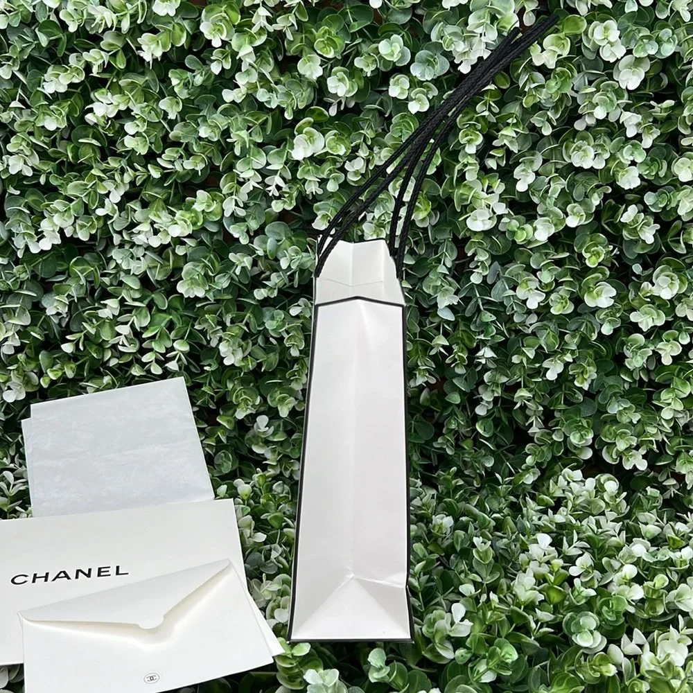 CHANEL Authentic White Shopping Bag Gift Set